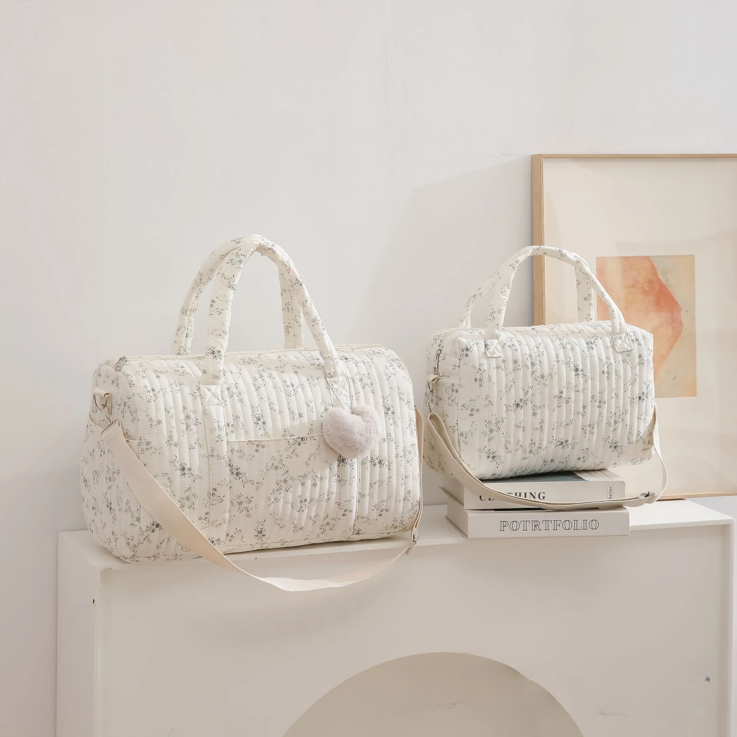 Embroidery Floral Mommy Bag La - огляд і ціна Baby Clothing Hamper